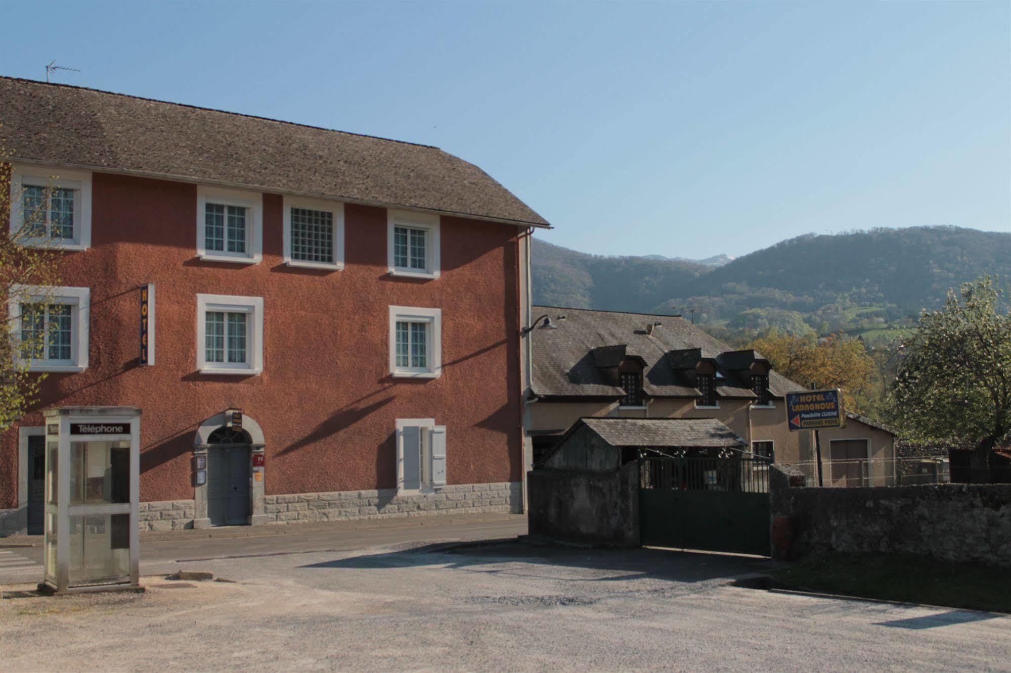 Hotel Ladagnous Peyrouse Exterior foto