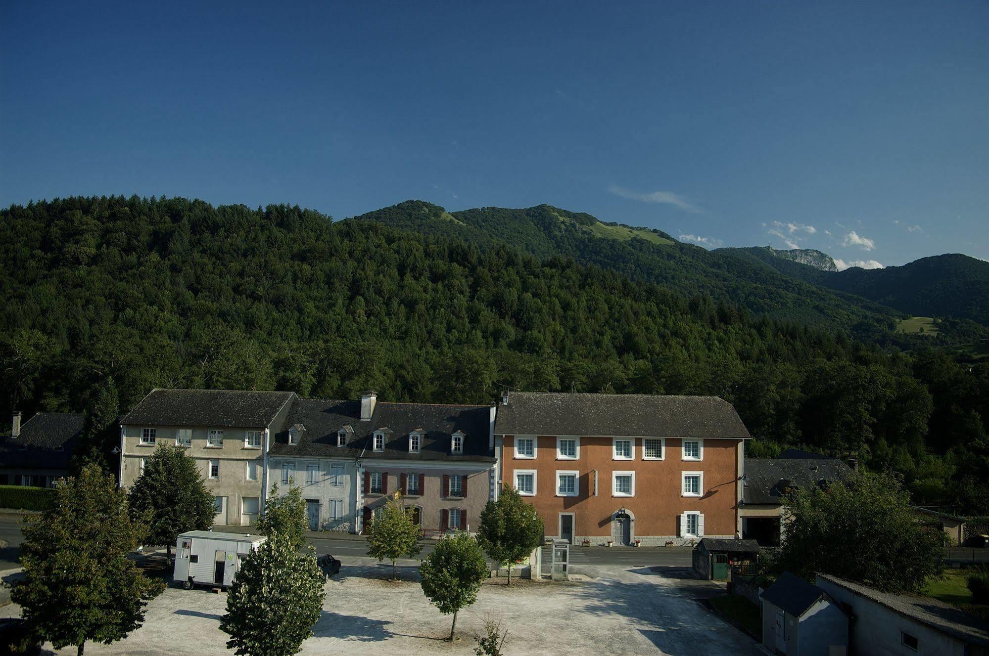 Hotel Ladagnous Peyrouse Exterior foto